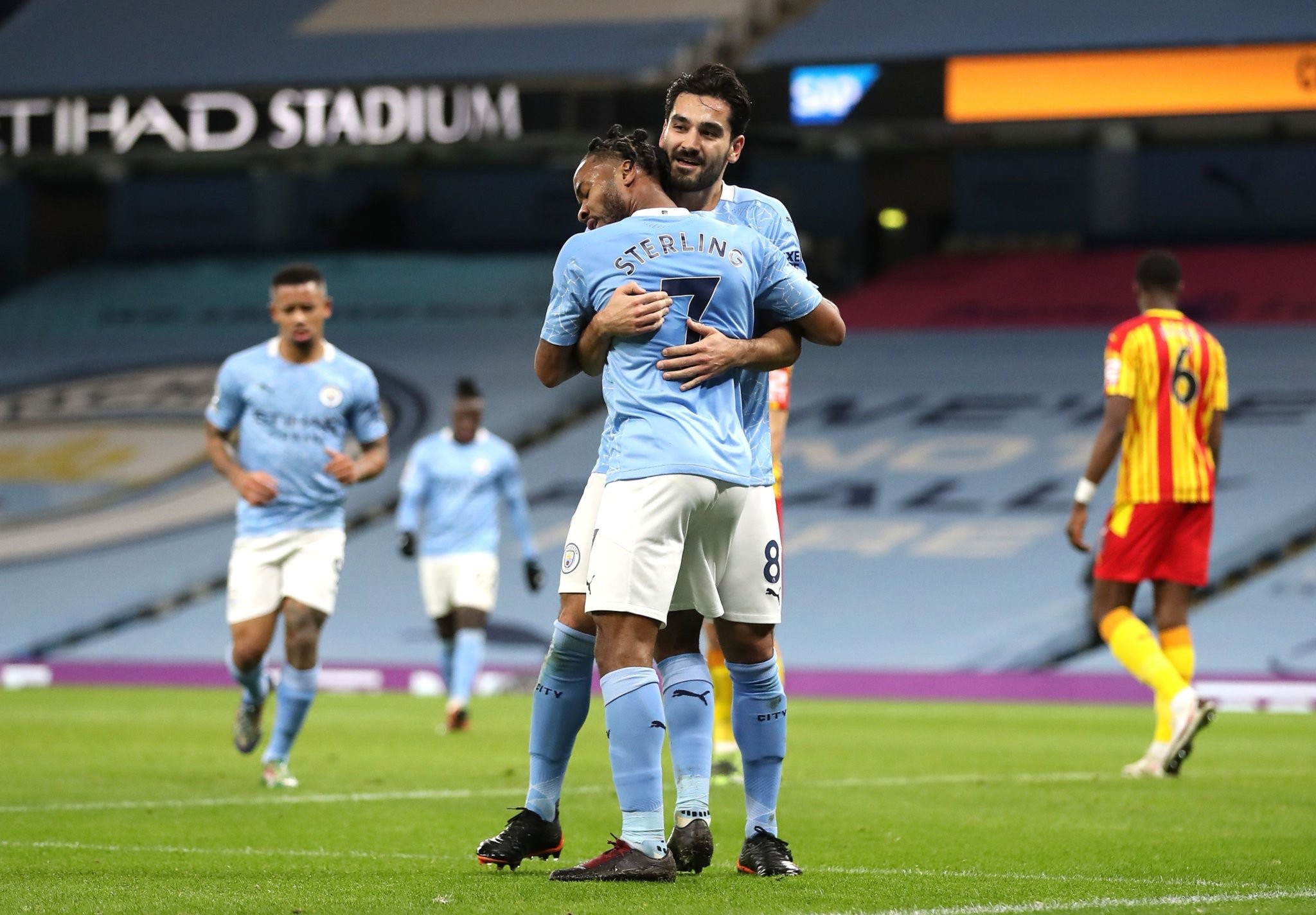 盟中并不常 盟中并不常